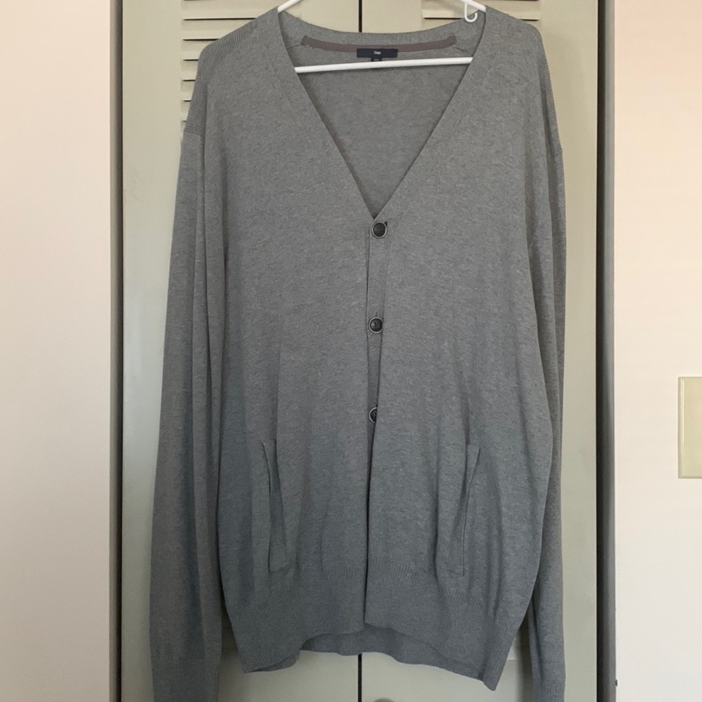 Gap Men’s gray cardigan XL